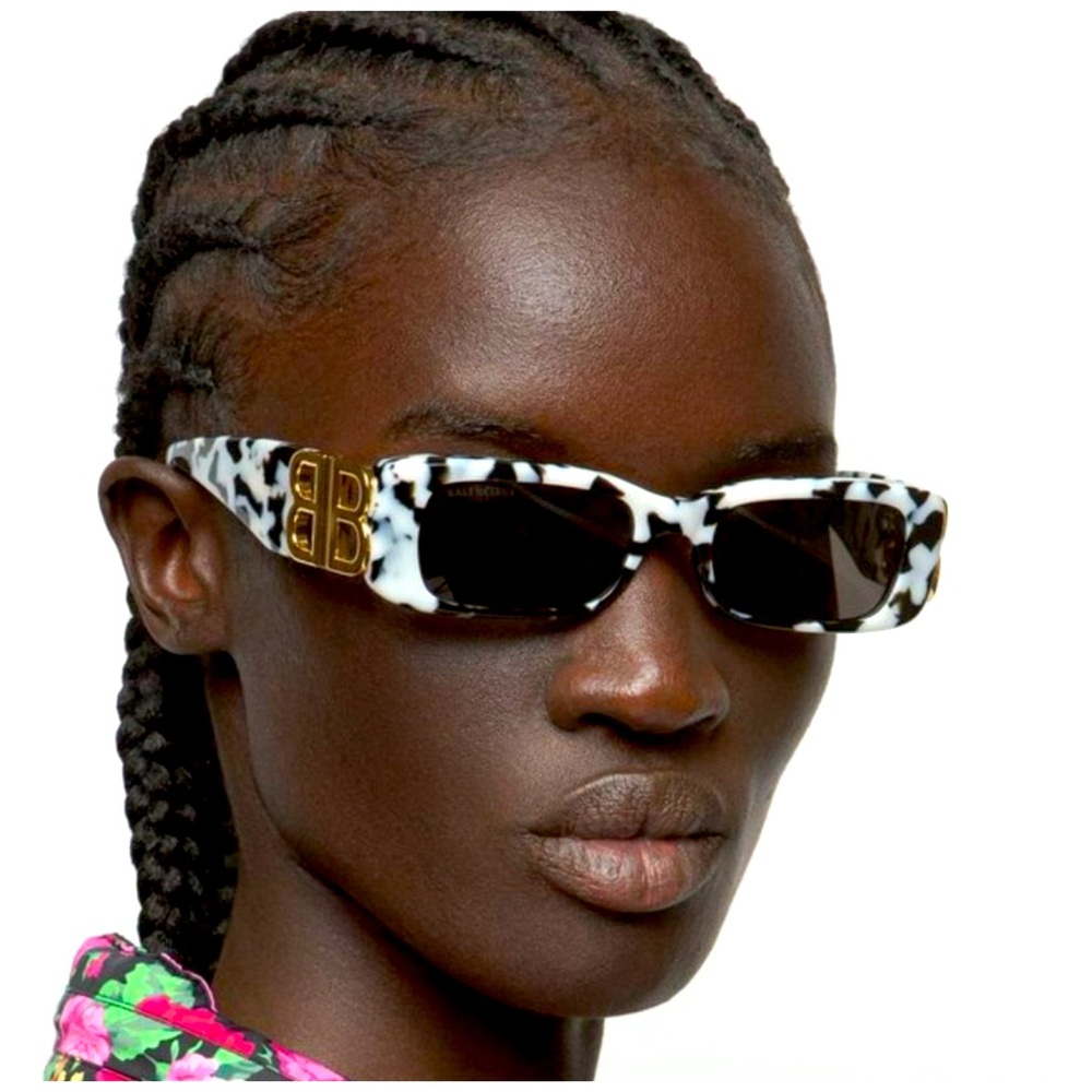Balenciaga BB0096S 005 
Sunglasses White Havana Gold Rectangle
Unisex